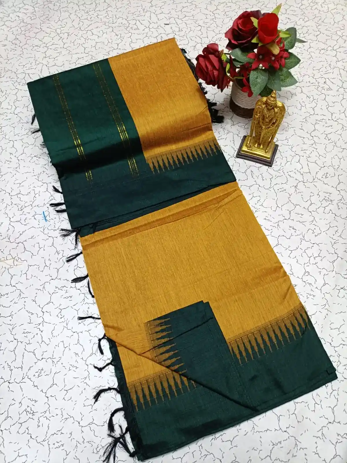 Temple Border Contrast Blouse Kalyani Cotton Saree